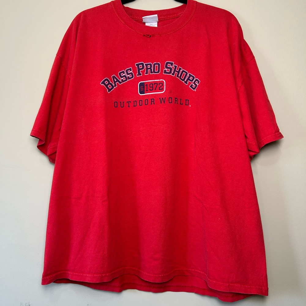 Bass Pro Shops Outdoor World 1972 Graphic Tee - Size 2XL